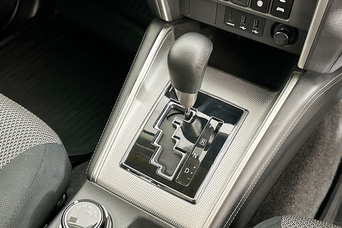 2023 Mitsubishi TRITON GLS (4x4) MR MY23 4X4