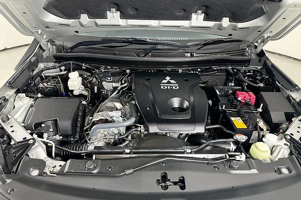 2023 Mitsubishi TRITON GLS (4x4) MR MY23 4X4