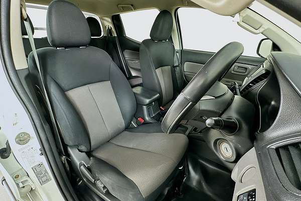 2017 Mitsubishi Triton GLX MQ REAR WHEEL DRIVE