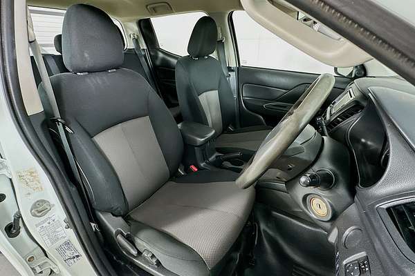 2022 Mitsubishi TRITON GLX (4x4) MR MY22 4X4