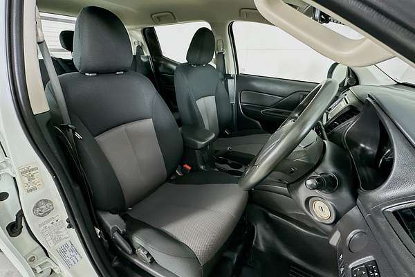 2022 Mitsubishi TRITON GLX (4x4) MR MY22 4X4