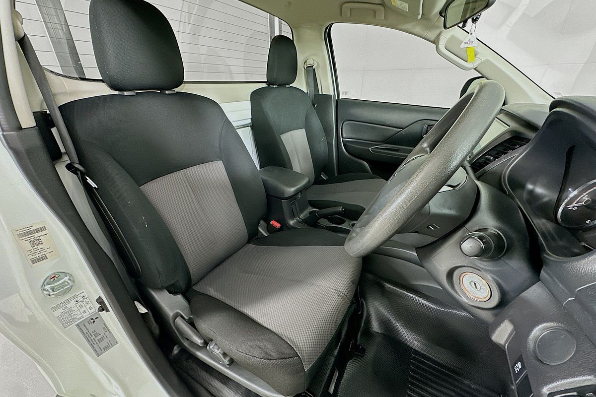 2023 Mitsubishi TRITON GLX (4x2) MR MY23 REAR WHEEL DRIVE