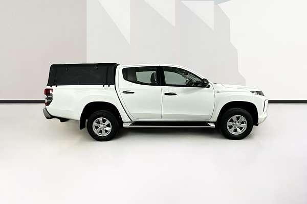 2021 Mitsubishi TRITON GLX+ (4x4) MR MY22 4X4