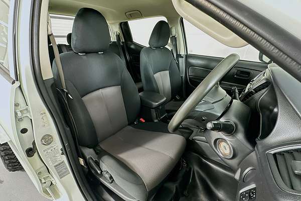 2022 Mitsubishi TRITON GLX+ (4x4) MR MY22 4X4