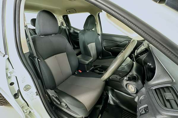 2022 Mitsubishi TRITON GLX (4x4) MR MY22 4X4