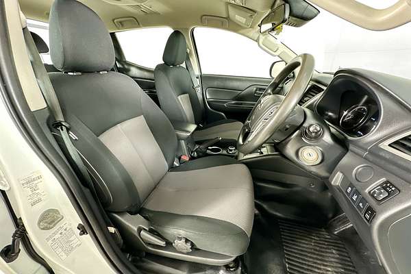 2022 Mitsubishi TRITON GLX+ (4x4) MR MY22 4X4