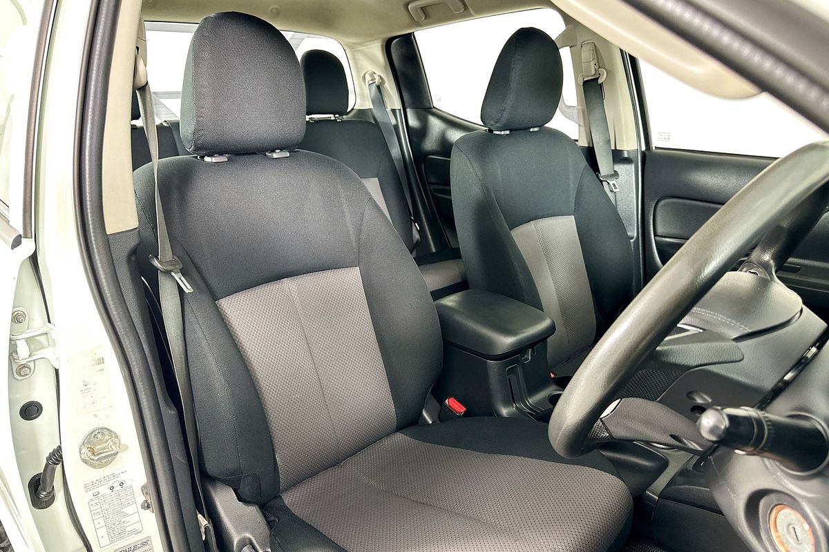 2022 Mitsubishi TRITON GLX (4x4) MR MY22 4X4