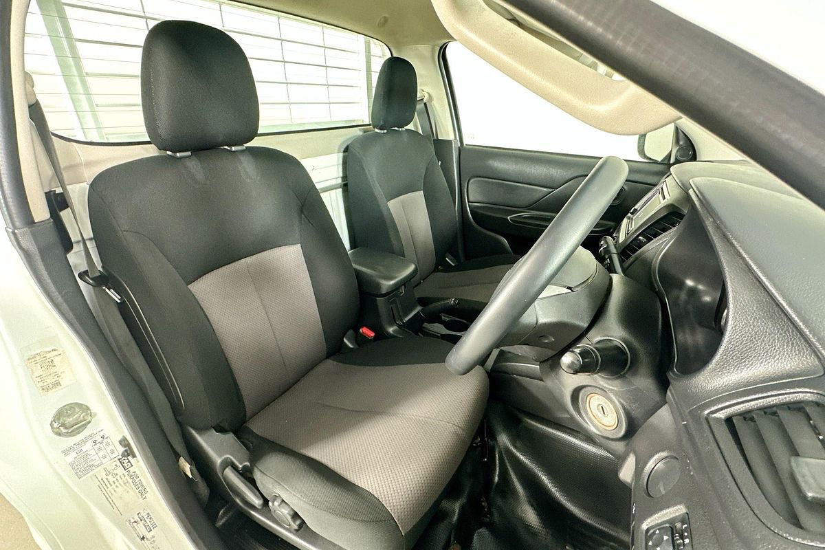 2022 Mitsubishi TRITON GLX (4x2) MR MY22 4x2
