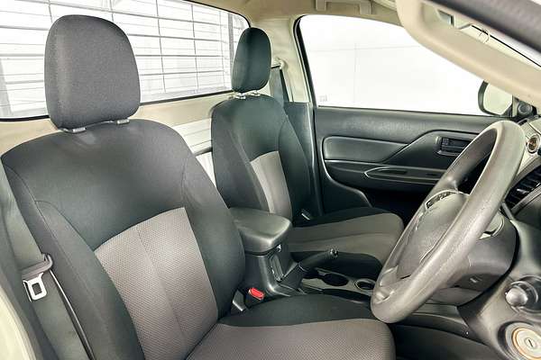 2022 Mitsubishi TRITON GLX (4x2) MR MY22 4x2