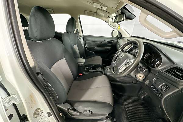 2022 Mitsubishi TRITON GLX (4x4) MR MY22 4X4