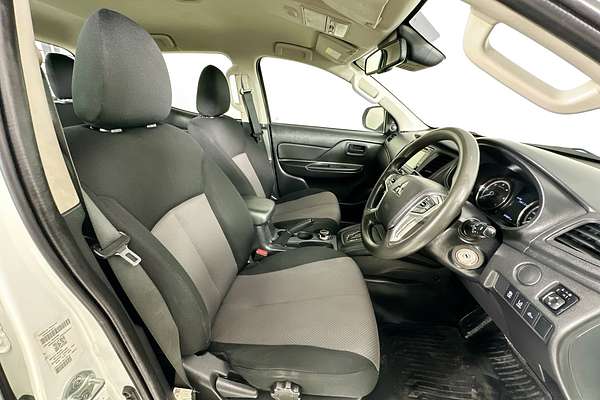 2022 Mitsubishi TRITON GLX (4x4) MR MY22 4X4