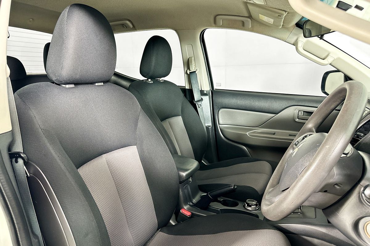 2017 Mitsubishi TRITON GLX (4x4) MQ MY17 4X4