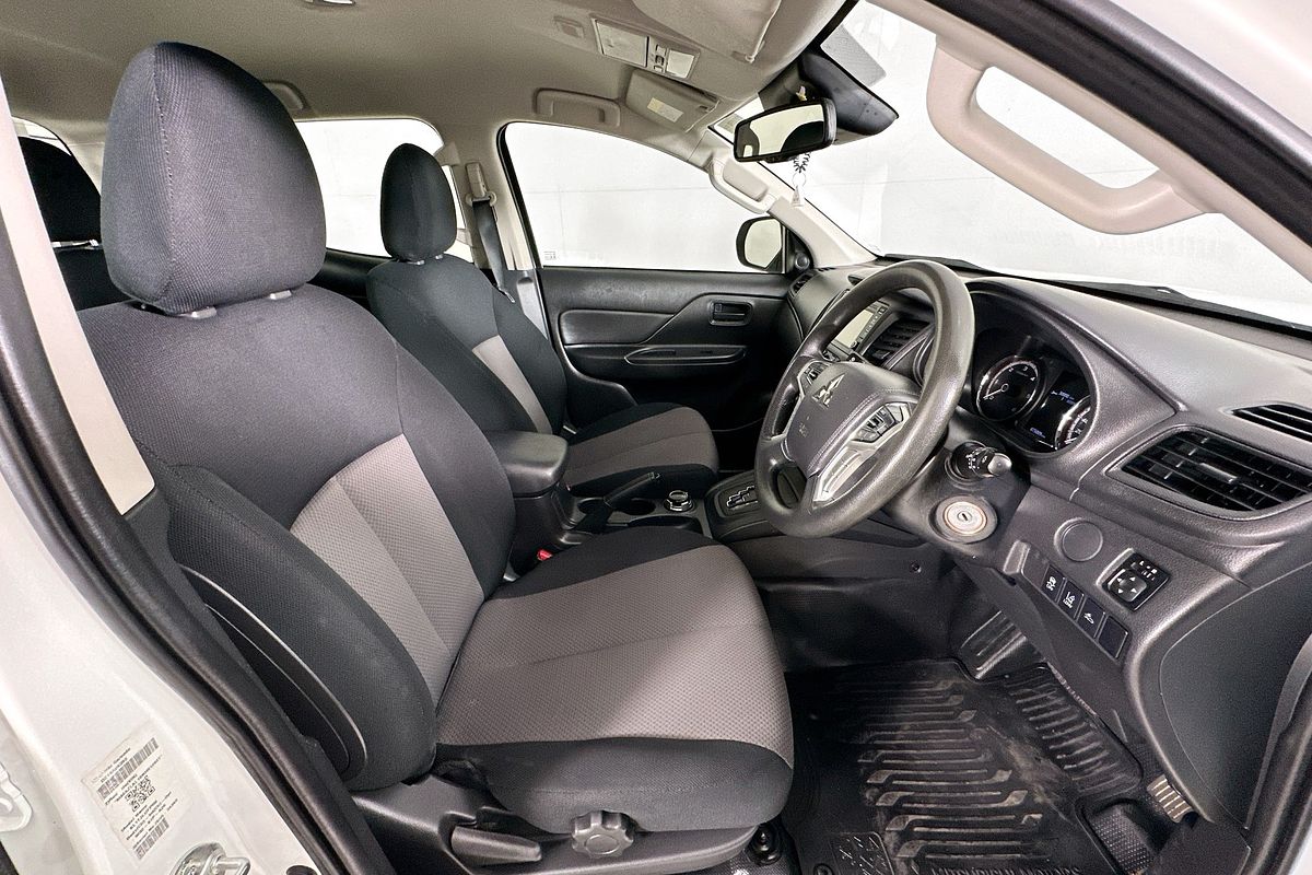 2021 Mitsubishi TRITON GLX (4x4) MR MY22 4X4