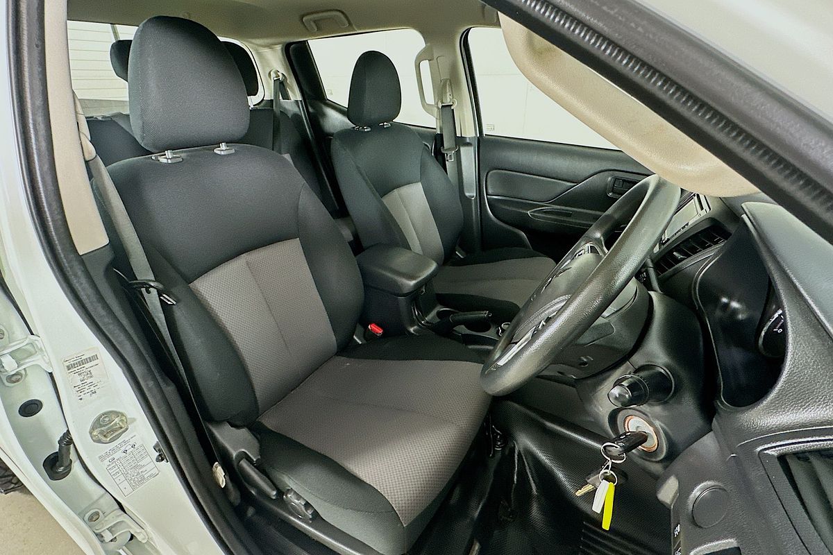 2022 Mitsubishi TRITON GLX (4x4) MR MY22 4X4