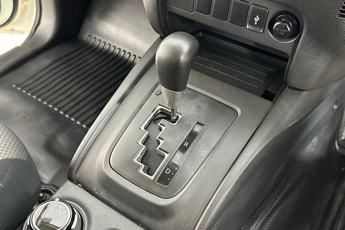 2022 Mitsubishi TRITON GLX (4x4) MR MY22 4X4