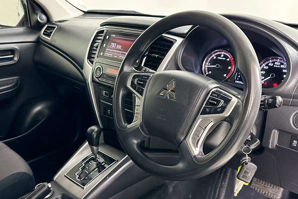 2021 Mitsubishi TRITON GLX+ (4x4) MR MY21 4X4