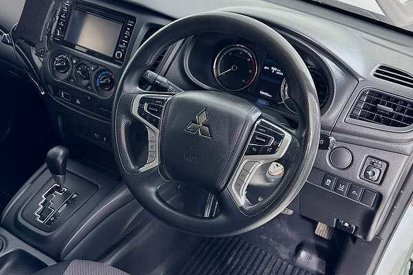 2021 Mitsubishi TRITON GLX (4x4) MR MY22 4X4