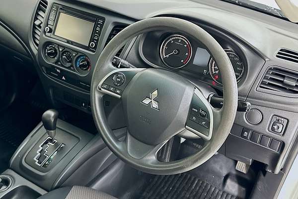 2021 Mitsubishi TRITON GLX (4x2) MR MY21 4x2