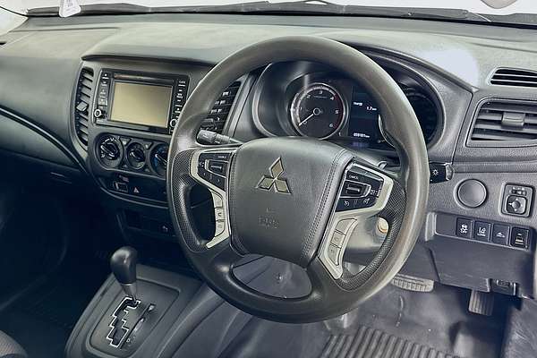 2022 Mitsubishi TRITON GLX+ (4x4) MR MY22 4X4