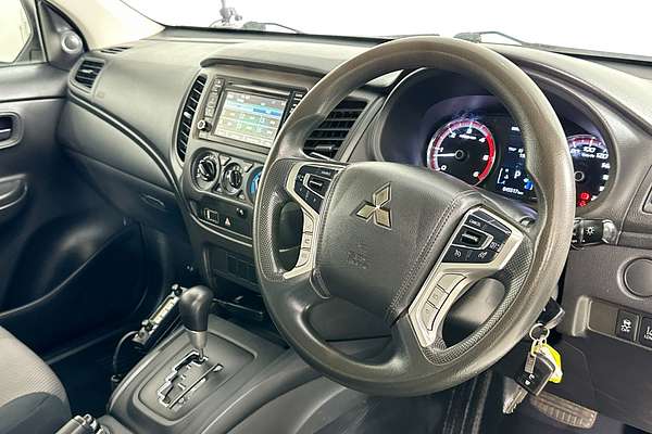 2022 Mitsubishi TRITON GLX (4x4) MR MY22 4X4