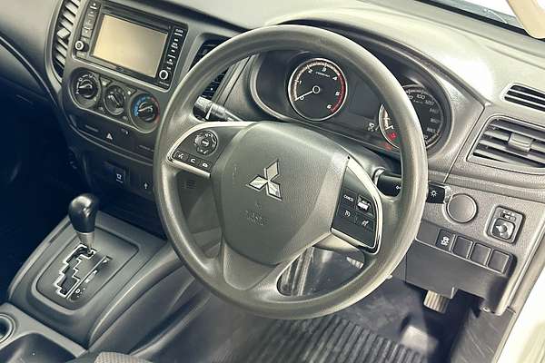 2022 Mitsubishi TRITON GLX (4x2) MR MY22.5 REAR WHEEL DRIVE