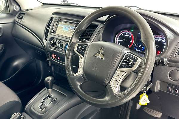 2022 Mitsubishi TRITON GLX (4x4) MR MY22 4X4