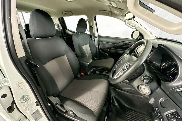 2022 Mitsubishi TRITON GLX (4x2) MR MY22 4x2