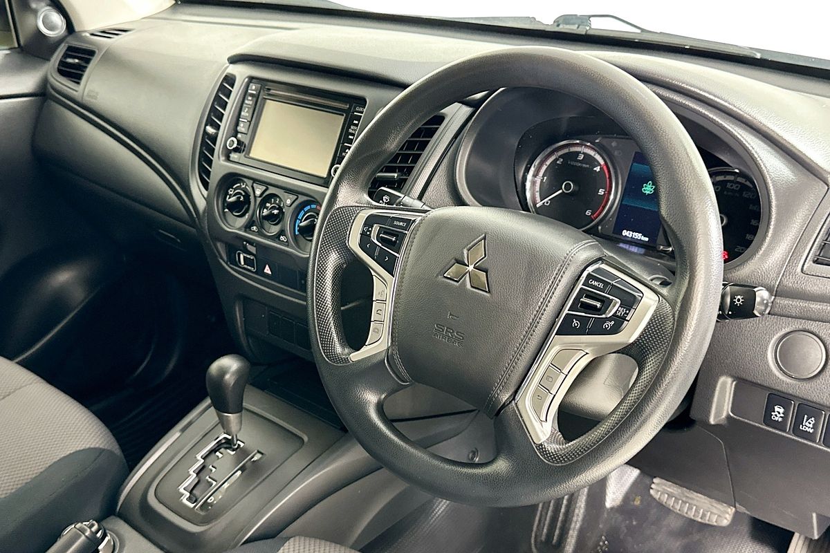 2021 Mitsubishi TRITON GLX (4x4) MR MY22 4X4