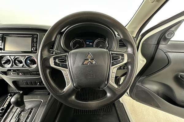 2022 Mitsubishi TRITON GLX (4x4) MR MY22 4X4