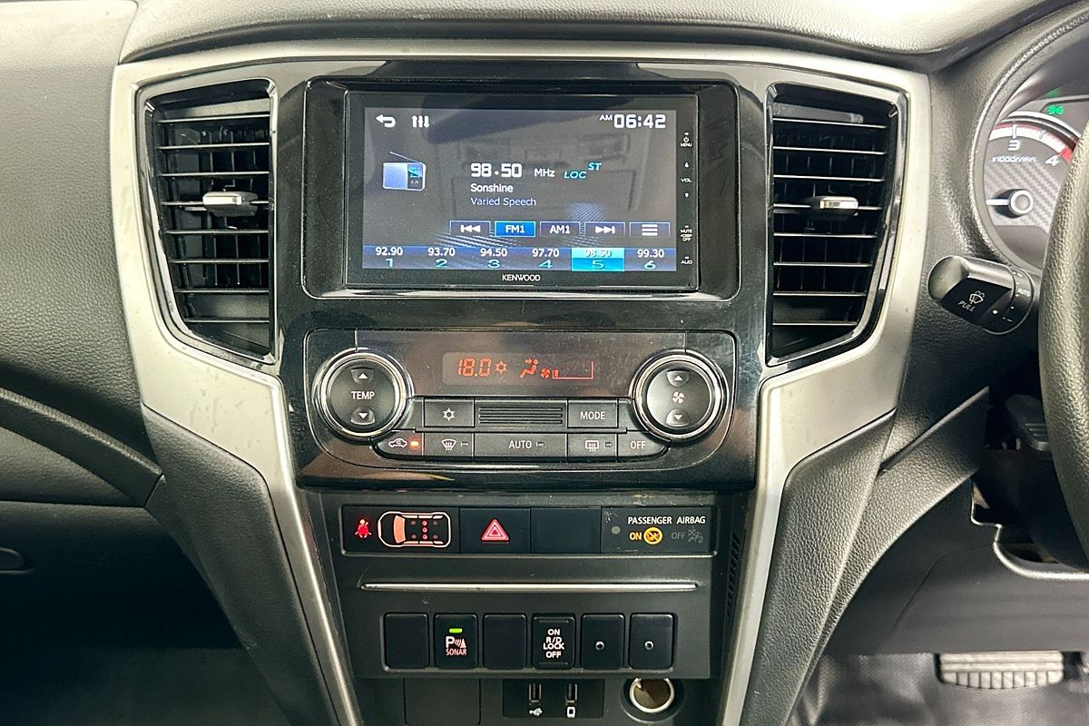 2022 Mitsubishi TRITON GLX+ (4x4) MR MY22 4X4