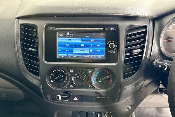 2017 Mitsubishi TRITON GLX (4x4) MQ MY17 4X4