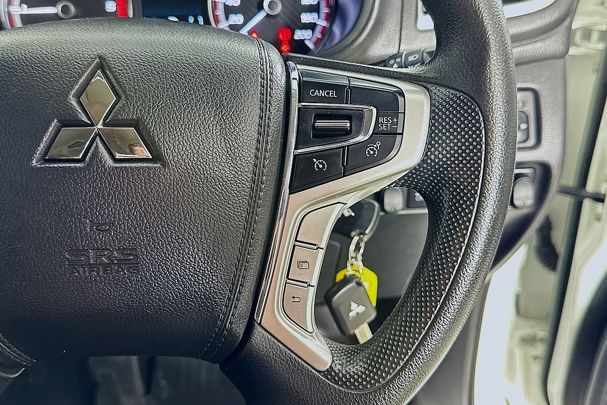 2022 Mitsubishi TRITON GLX+ (4x4) MR MY22 4X4