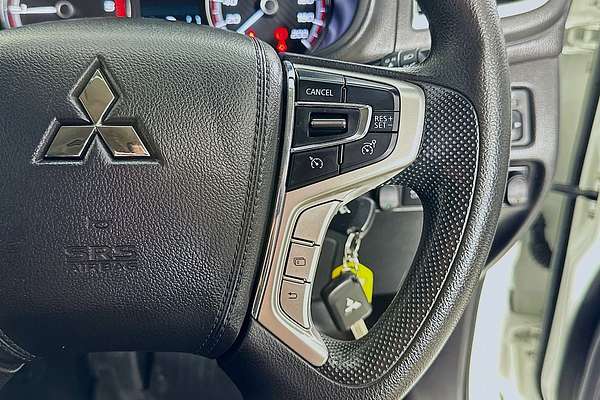2022 Mitsubishi TRITON GLX+ (4x4) MR MY22 4X4