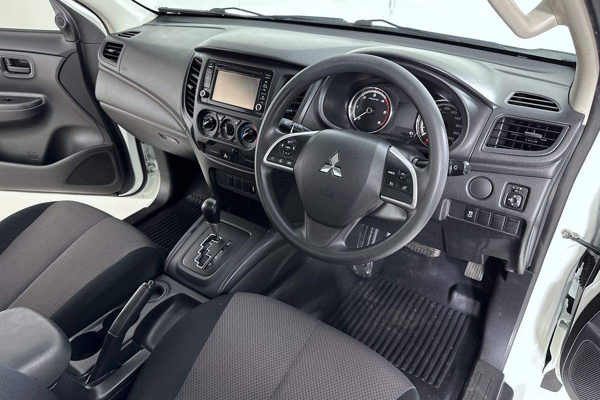 2020 Mitsubishi TRITON GLX (4x2) MR MY21 4x2