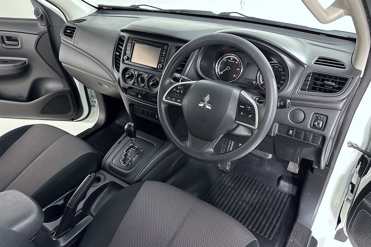2020 Mitsubishi TRITON GLX (4x2) MR MY21 4x2