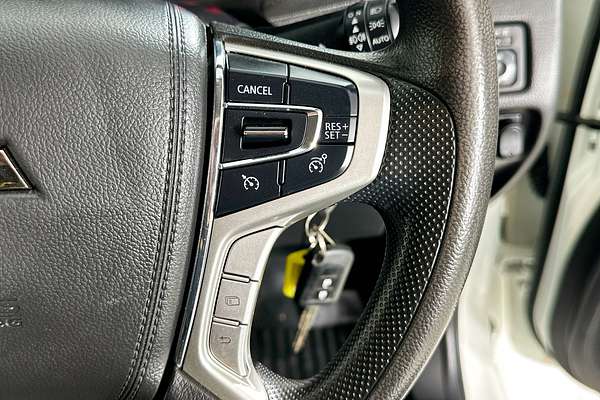 2022 Mitsubishi TRITON GLX (4x4) MR MY22 4X4
