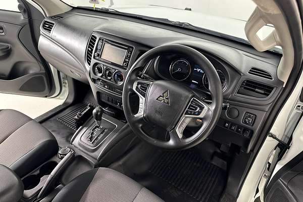 2022 Mitsubishi TRITON GLX (4x4) MR MY22 4X4