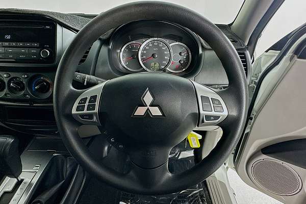 2014 Mitsubishi Triton GLX MN 4X4