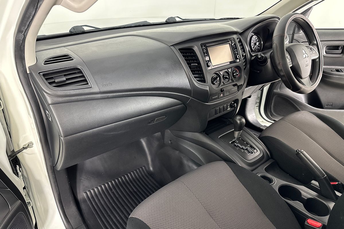 2020 Mitsubishi TRITON GLX (4x2) MR MY21 4x2