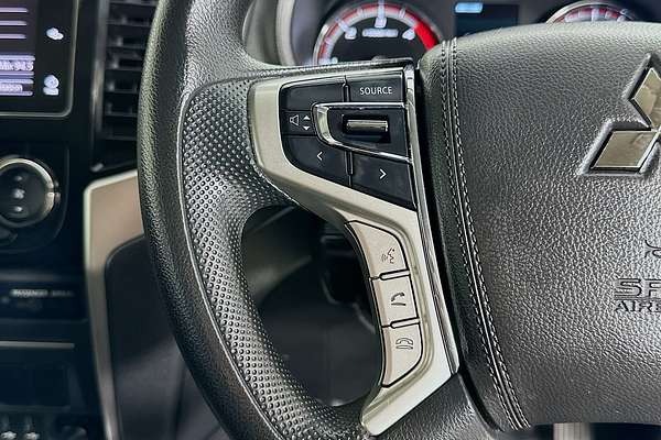 2021 Mitsubishi TRITON GLX+ (4x4) MR MY22 4X4