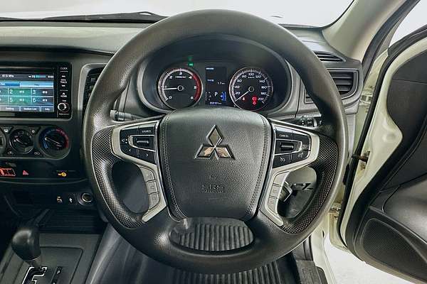 2022 Mitsubishi TRITON GLX+ (4x4) MR MY22 4X4