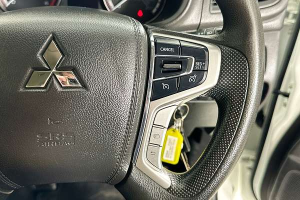 2021 Mitsubishi TRITON GLX (4x4) MR MY22 4X4