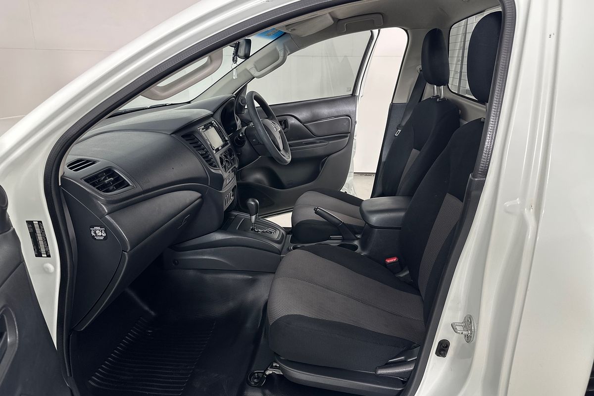 2020 Mitsubishi Triton GLX MR Rear Wheel Drive