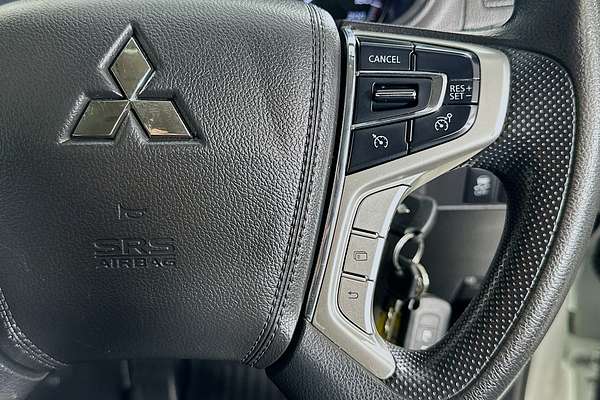 2023 Mitsubishi TRITON GLX (4x2) MR MY23 REAR WHEEL DRIVE