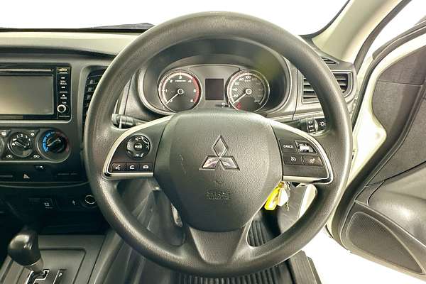 2022 Mitsubishi TRITON GLX (4x2) MR MY22.5 REAR WHEEL DRIVE