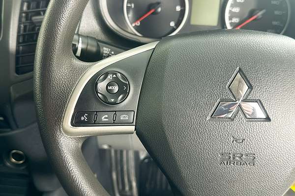 2017 Mitsubishi TRITON GLX (4x4) MQ MY17 4X4