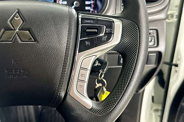 2021 Mitsubishi TRITON GLX (4x2) MR MY22 4x2