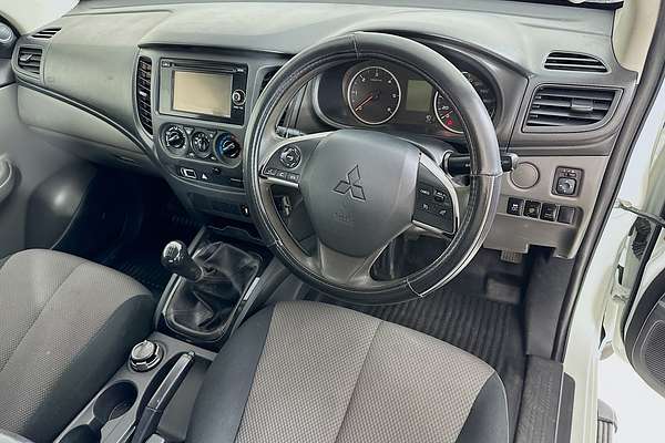 2017 Mitsubishi Triton GLX MQ REAR WHEEL DRIVE