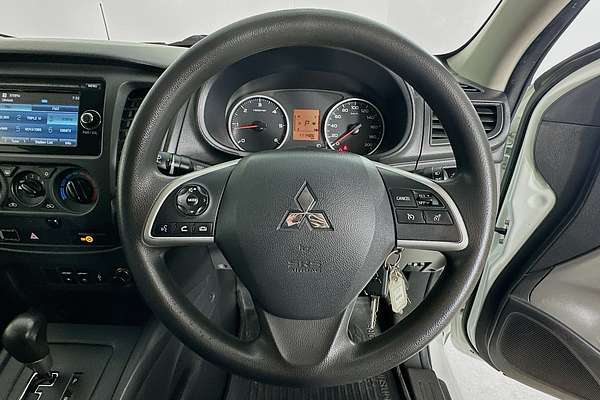 2017 Mitsubishi TRITON GLX PLUS (4x4) MQ MY17 4X4