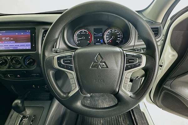 2023 Mitsubishi TRITON GLX (4x2) MR MY23 REAR WHEEL DRIVE